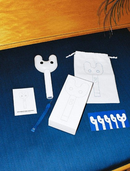 NewJeans - OFFICIAL LIGHT STICK 'Binky Bong'