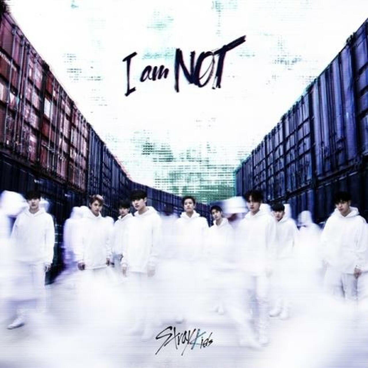 Stray Kids Mini Album Vol. 1 - I AM NOT (Random)