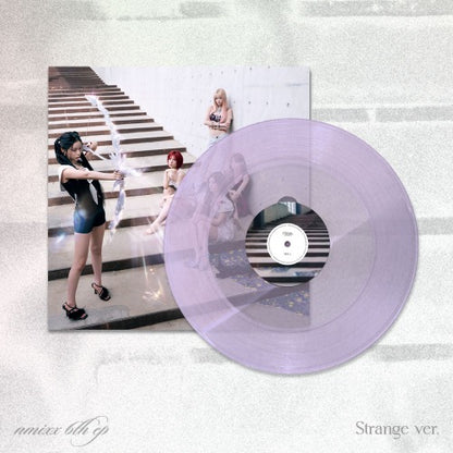 PRE-ORDER: NMIXX 6th EP Album - Strange Muse (LP Ver.) (Random)