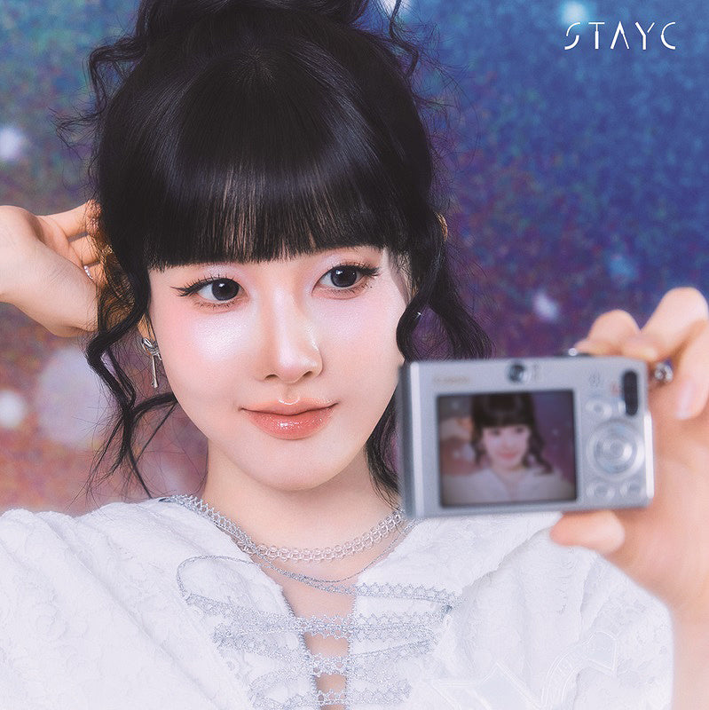 STAYC 6th Double A Side Single - Lover, Killer / BEBE (Japanese Edition)